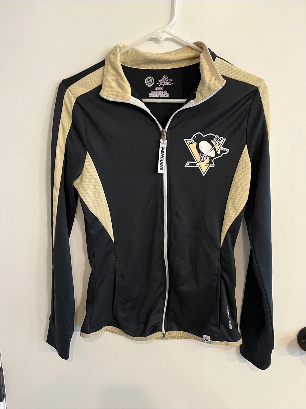 Majestic Pittsburgh Penguins Women's Small Athletic Jacket